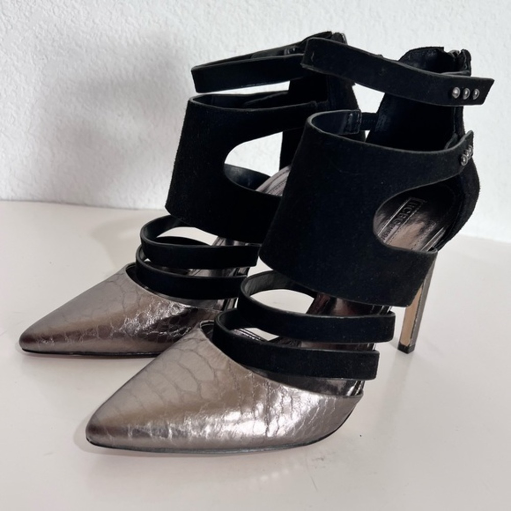 BCBGeneration Canon Black & Sliver Reptile Leather Caged Heeled Shoes 8.5